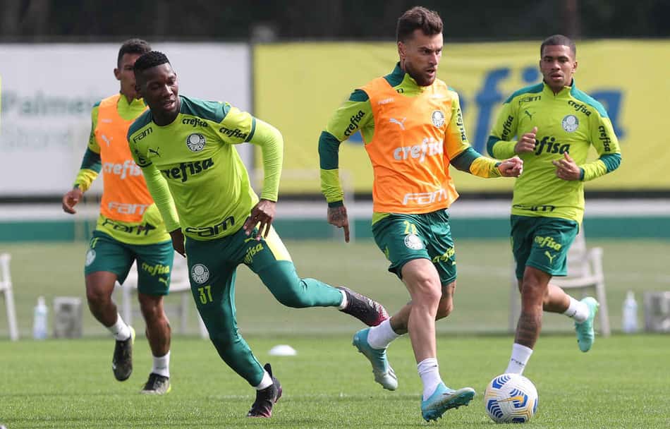 Com retorno de Lucas Lima e Patrick de Paula, Palmeiras treina para jogo contra o Bahia
