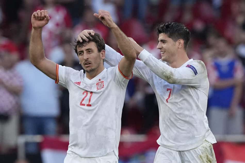 Na prorrogação, Espanha vence a Croácia com gols de Morata e Oyarzabal e vai às quartas da Euro