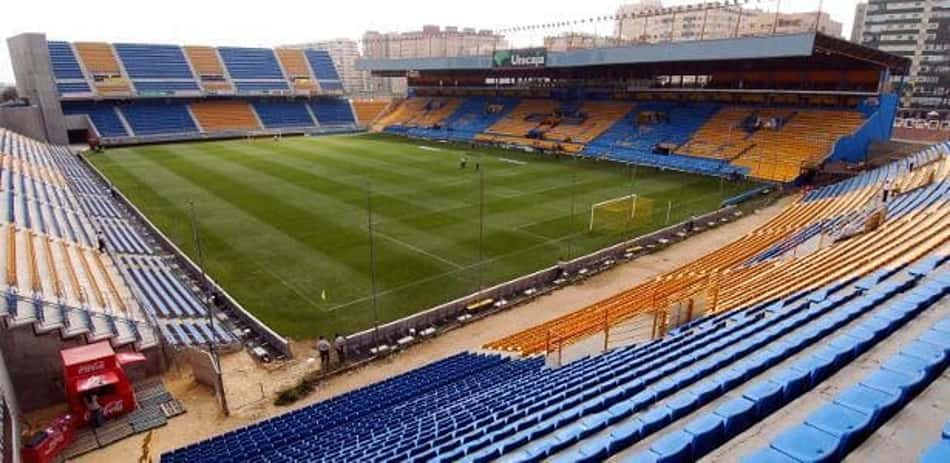 Após 66 anos, histórico Estádio Ramón de Carranza mudará de nome em Cádis