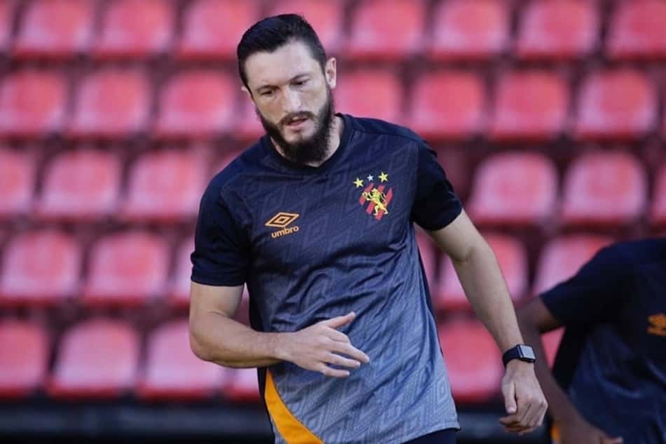Sport deve contar com a volta de Sander para o jogo com o CRB
