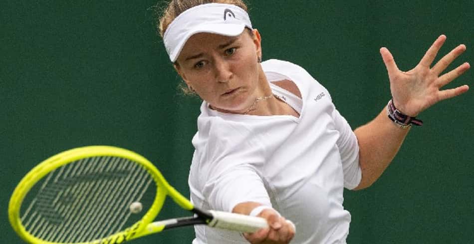 Krejcikova salva 7 match-points e encara Badosa na final em Sidney