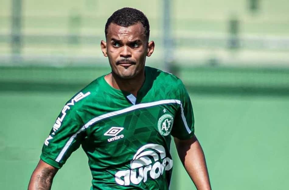 Vitor Gabriel comenta 'raçudo' empate da Chapecoense com o Cruzeiro no Sub-20