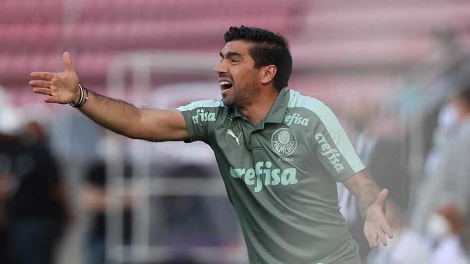 Após quatro jogos sendo vazada, defesa do Palmeiras passa ilesa no Brasileirão