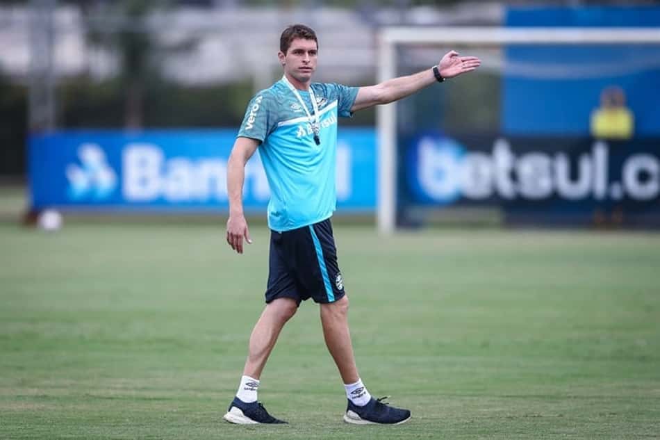 Grêmio informa quem comandará a equipe diante do Fortaleza