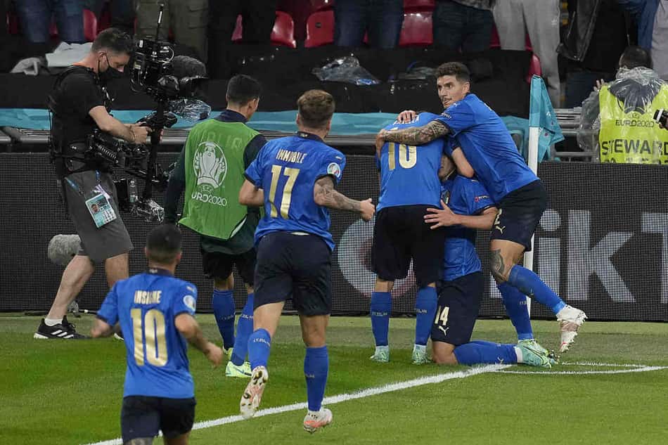 Itália vence a Espanha nos pênaltis e avança para a final da Eurocopa
