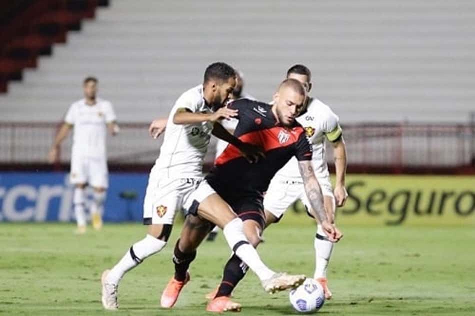 Acorda, Leão! Sport entra na zona de rebaixamento do Brasileirão