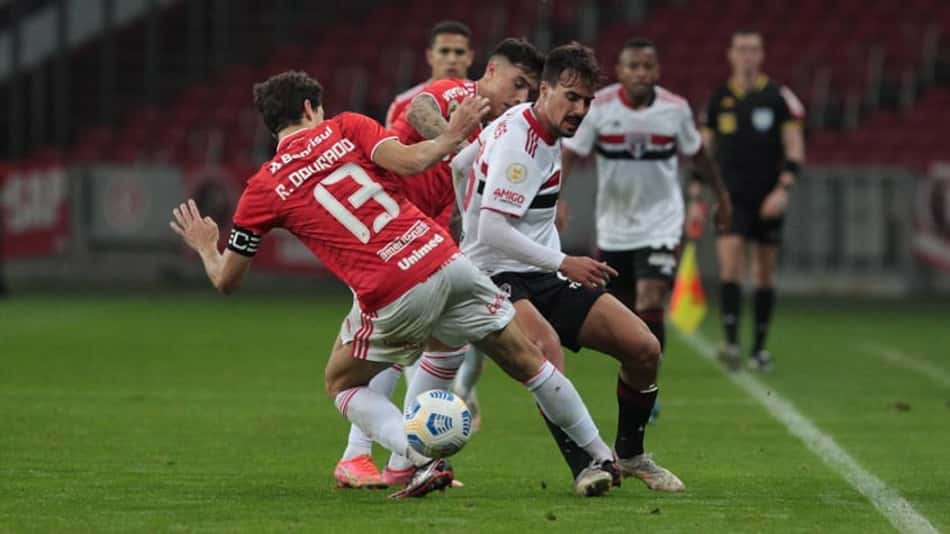 São Paulo x Internacional: prováveis escalações, desfalques e onde assistir