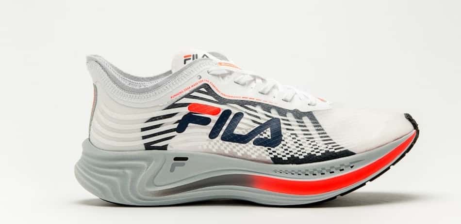 Racer Carbon, com placa de carbono, é o mais novo lançamento da Fila. (Divulgação)