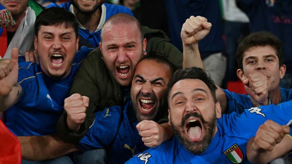Itália campeã da Euro: veja imagens das comemorações dos torcedores italianos pelo mundo