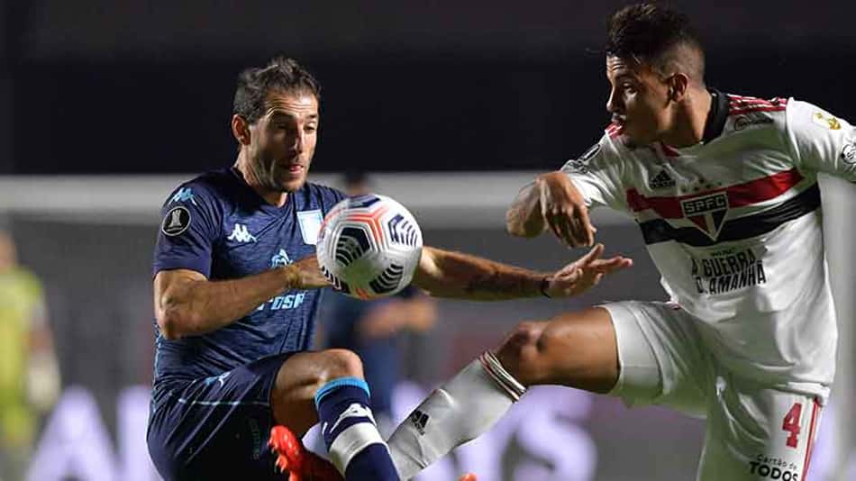 São Paulo abre o placar, perde chances e acaba cedendo o empate ao Racing na Libertadores