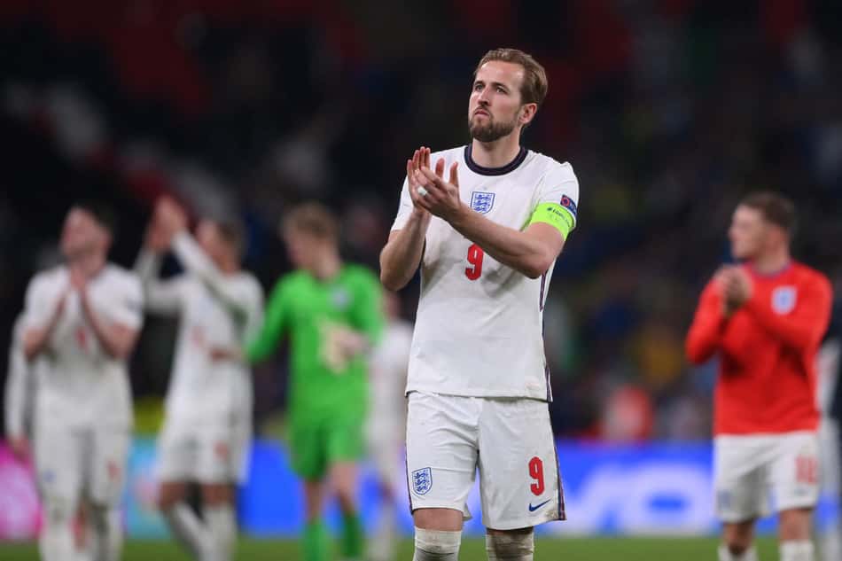 Manchester City está disposto a aumentar oferta por Kane e pode oferecer R$ 722 milhões pelo atleta