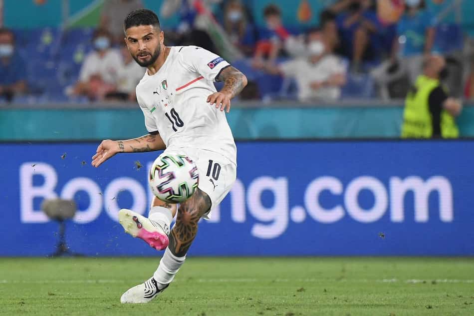 Ex-diretor do Barcelona diz que Insigne tem o 'perfil ideal' do clube catalão