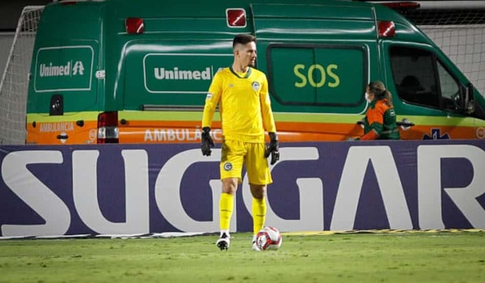 Tadeu comemora vitória diante do CSA e elogia força do grupo esmeraldino na Série B