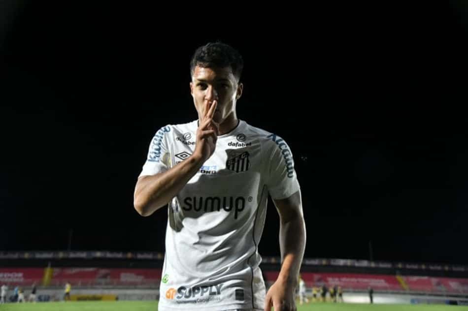 Marcos Leonardo é convocado para torneio com a Seleção Sub-18