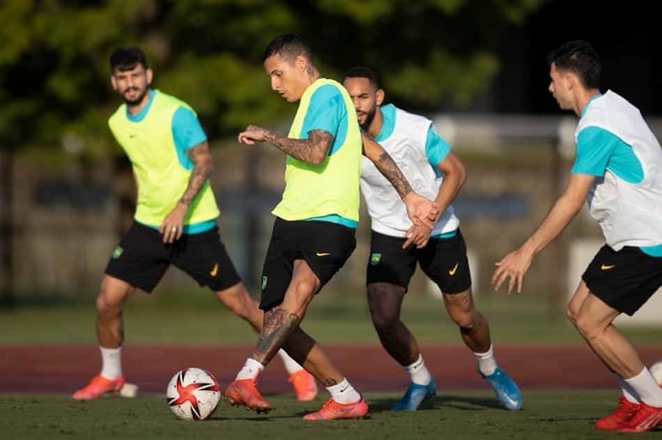 Seleção Brasileira faz treino tático visando a estreia nos Jogos Olímpicos contra a Alemanha