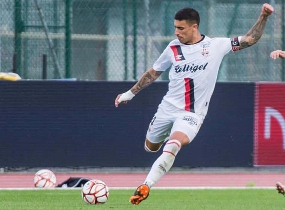 Zagueiro do Guingamp, Philipe Sampaio desperta interesse de clubes da Turquia