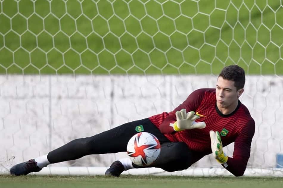 Brenno celebra volta à Seleção Olímpica após testar negativo para a Covid-19: 'Sensação de alívio'