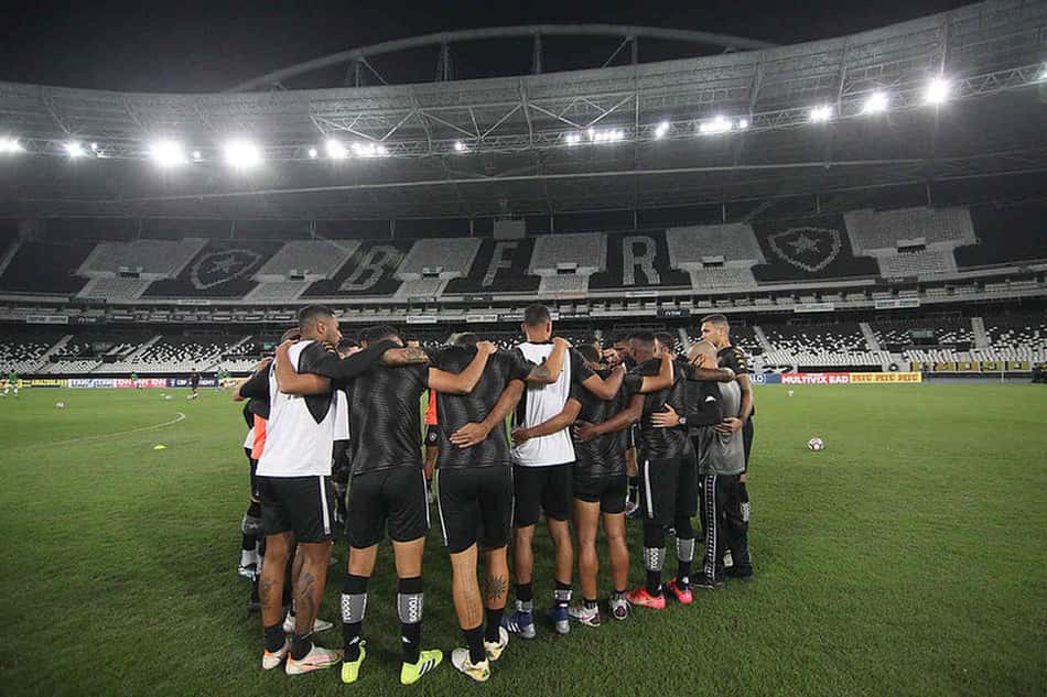 Botafogo tem em jogo atrasado chance de diminuir diferença para o G4 na Série B do Brasileirão