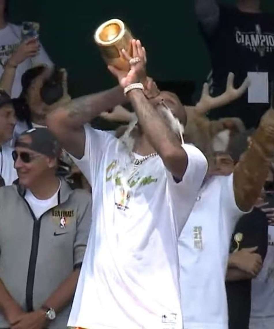 VÍDEO: PJ Tucker aparece completamente alcoolizado em comemoração do Milwaukee Bucks