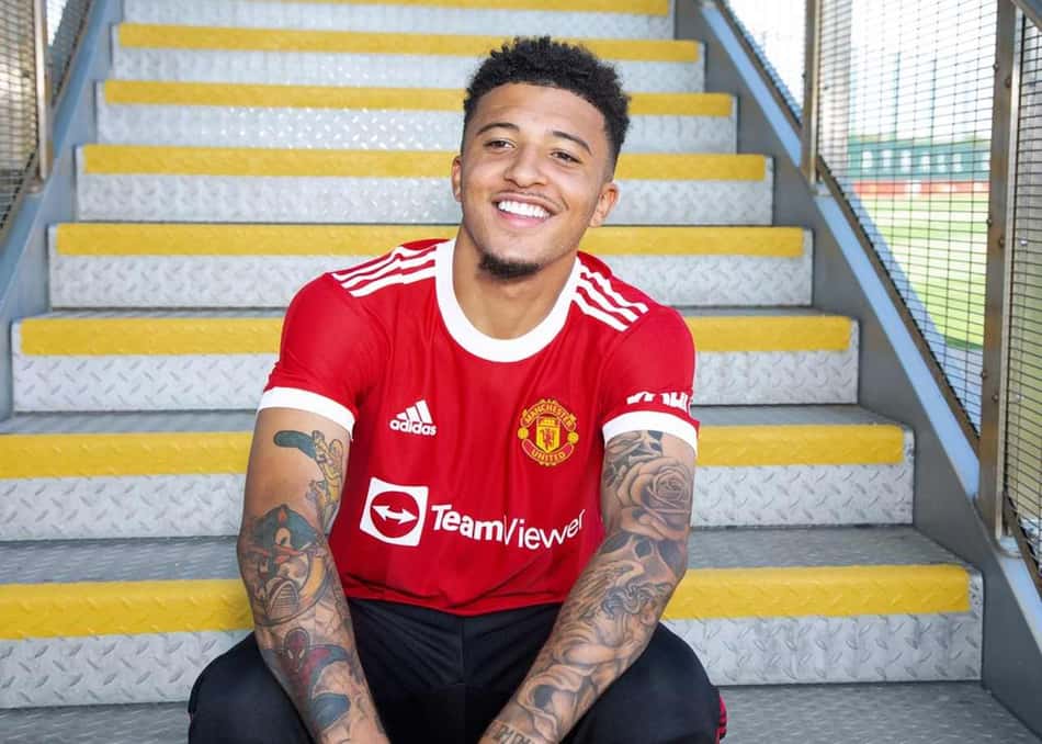 Manchester United oficializa a chegada de Jadon Sancho