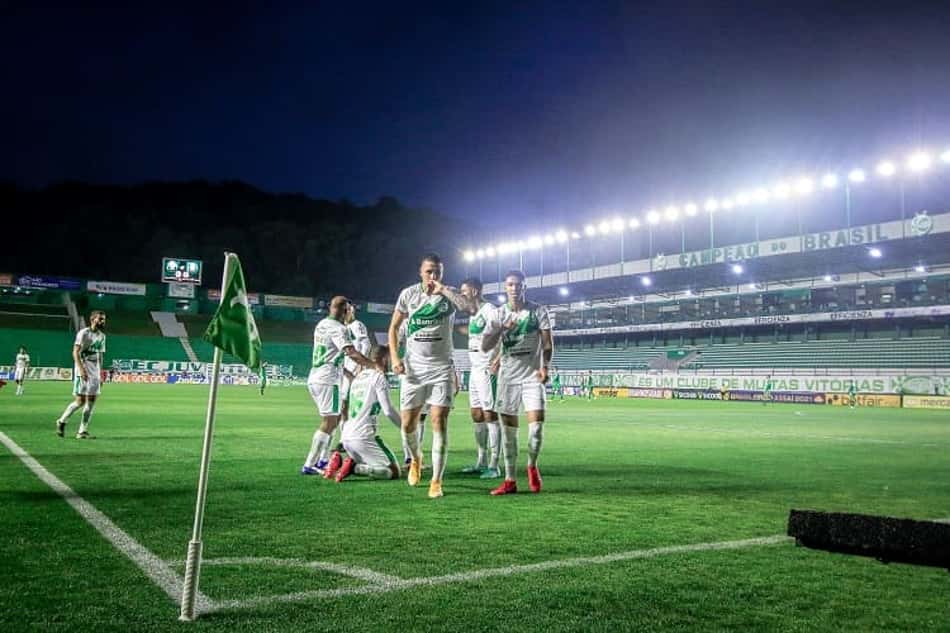 Juventude, com gol de Matheus Peixoto, vence a Chapecoense no Brasileirão