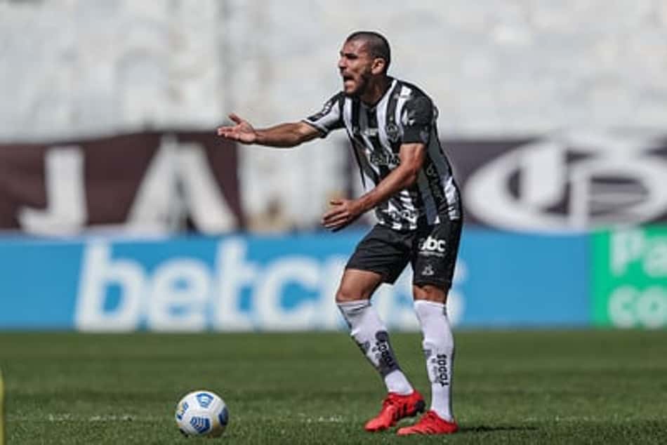 Junior Alonso prevê Fortaleza indo pra cima em jogo da volta e diz que o Galo tem de 'jogar no erro deles'