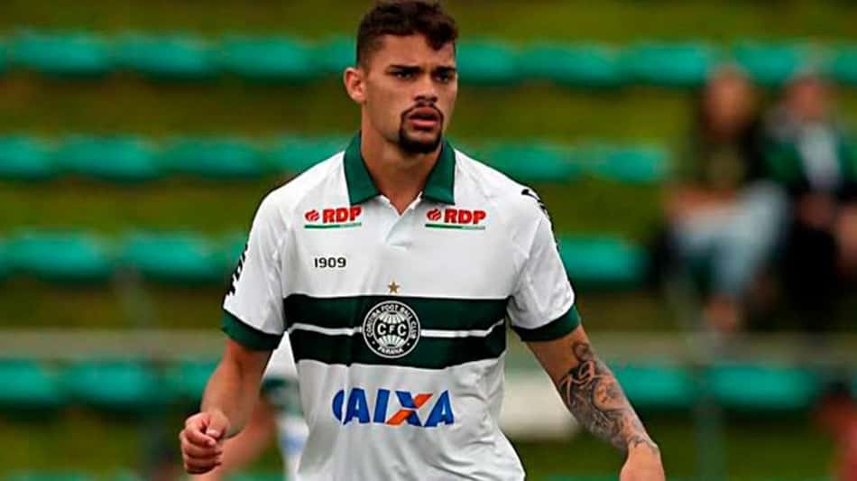 Santos encaminha empréstimo do atacante Pablo Thomas ao Paraná Clube