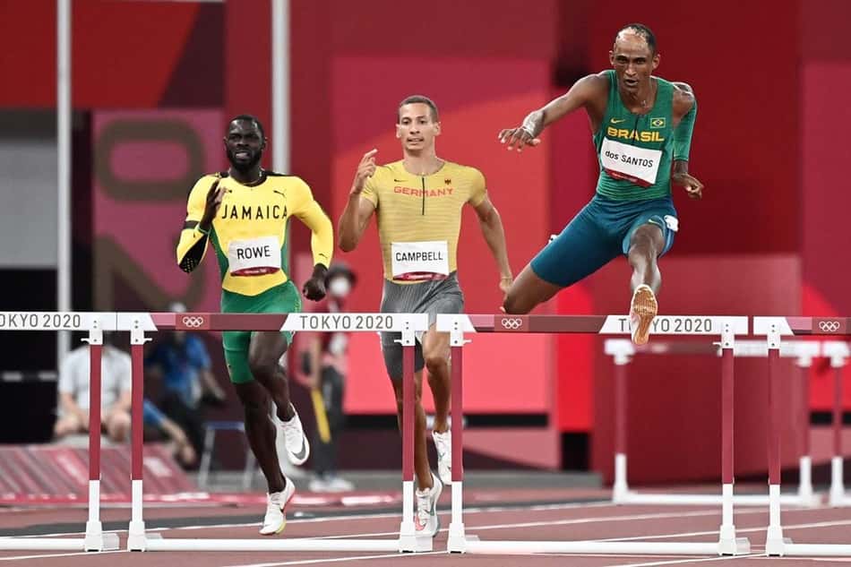Alison dos Santos bate recorde sul-americano e vai à final dos 400m com barreiras