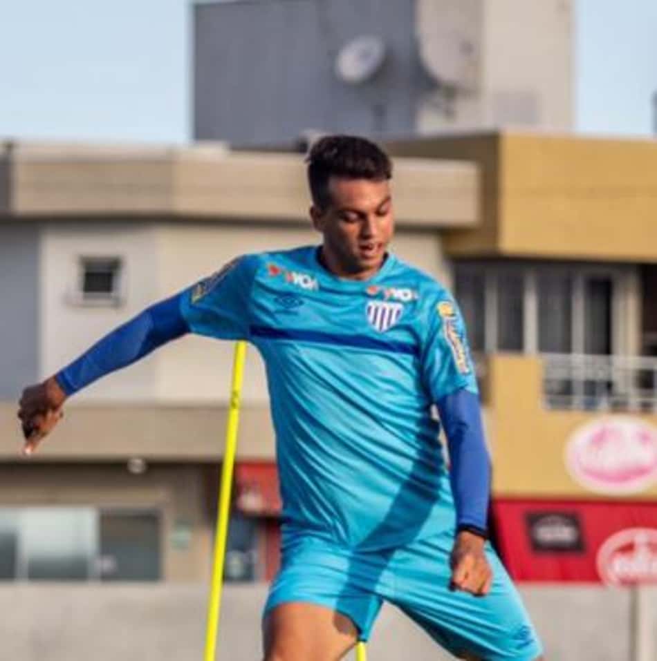 Zé Marcos encerra passagem pelo Avaí e agradece à torcida: 'Sempre me apoiaram'