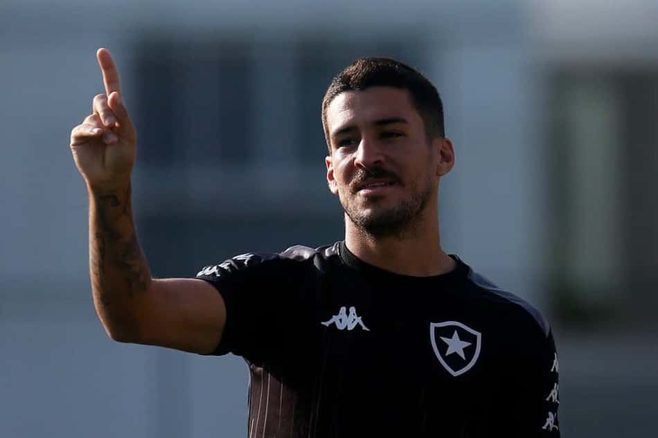 Marcinho não é mais jogador do Botafogo: saiba as contratações, saídas e sondagens do clube