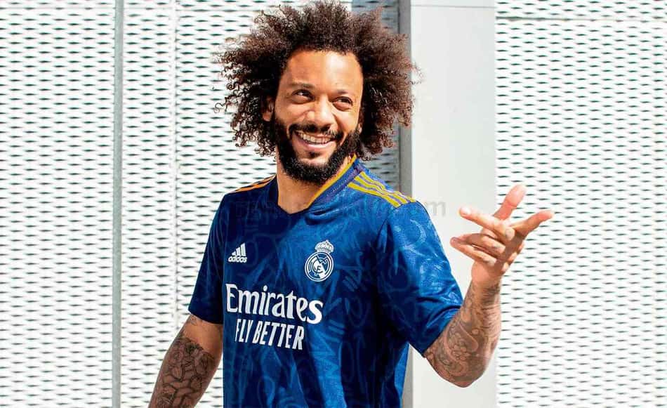 Real Madrid apresenta segunda camisa para a temporada 2021/22; veja imagens