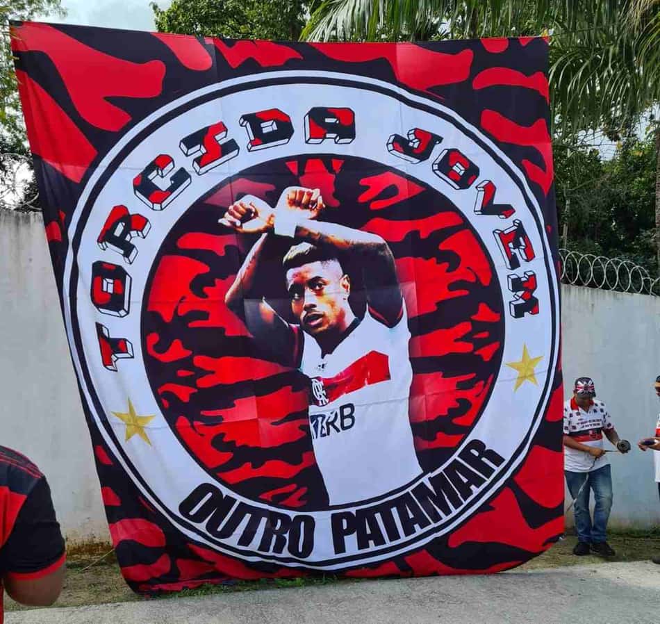 Bruno Henrique - Bandeira - Flamengo