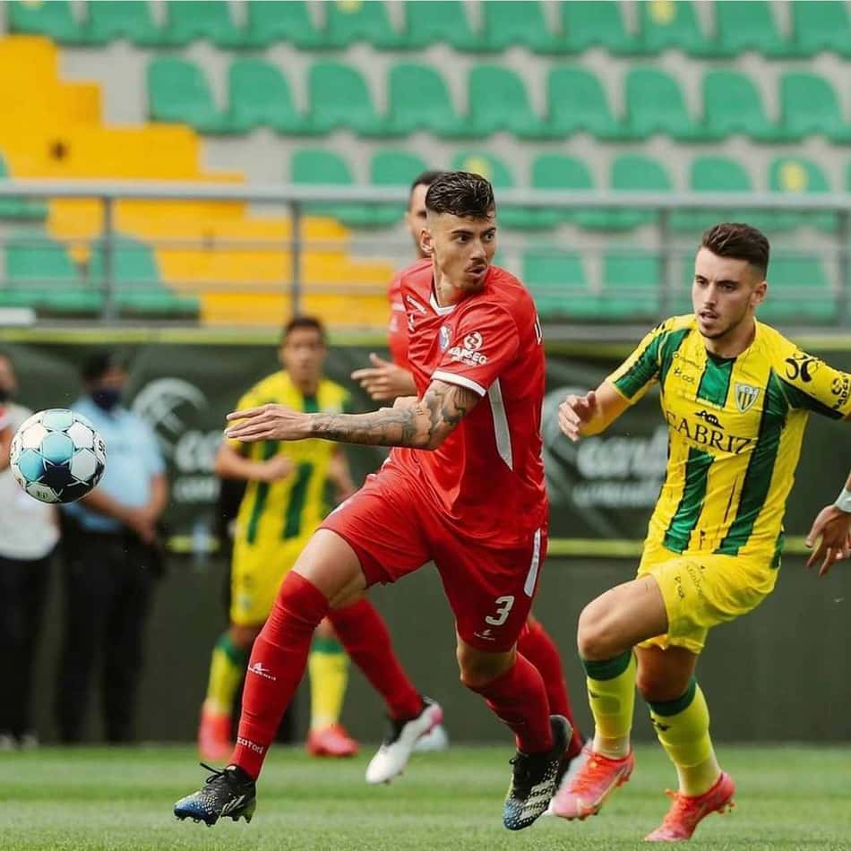 Reforço do Gil Vicente, Lucas Cunha projeta estreia no Português e destaca: 'Ajudar a equipe em campo'