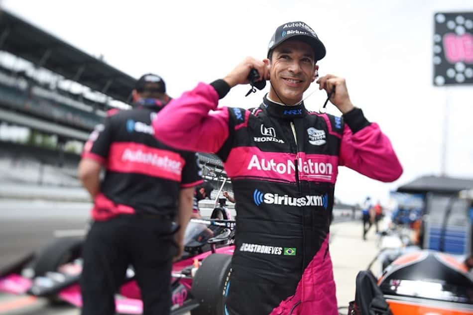 Papo com Helio Castroneves: 'Mais uma estreia, agora no Tennessee!'