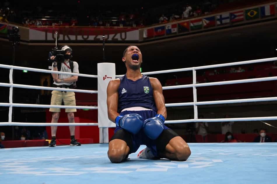 É ouro! Hebert Conceição vence por nocaute técnico e é campeão olímpico de boxe em Tóquio