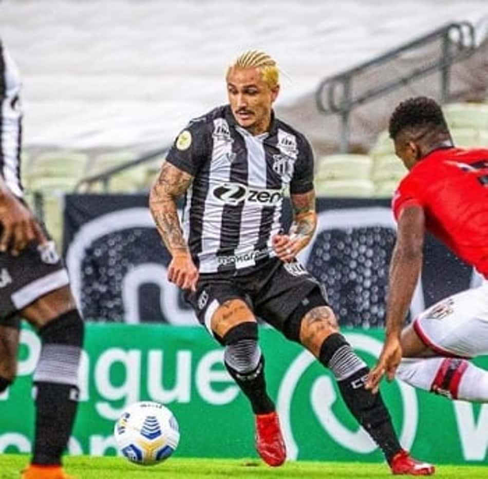 Ceará desperdiça a chance de assumir uma vaga no G-6 do Brasileirão