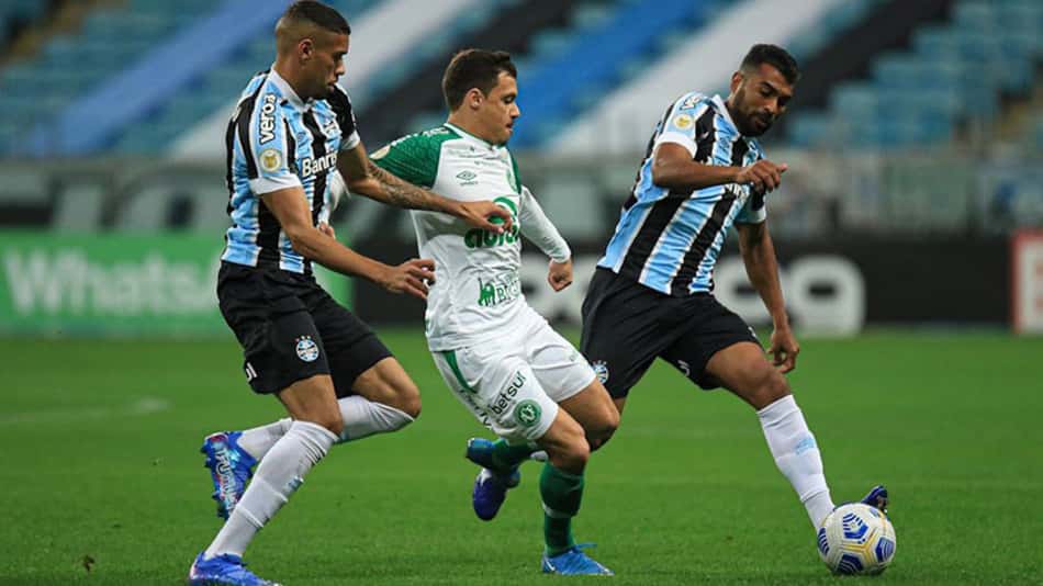 Chapecoense chega a oito derrotas seguidas no Brasileirão