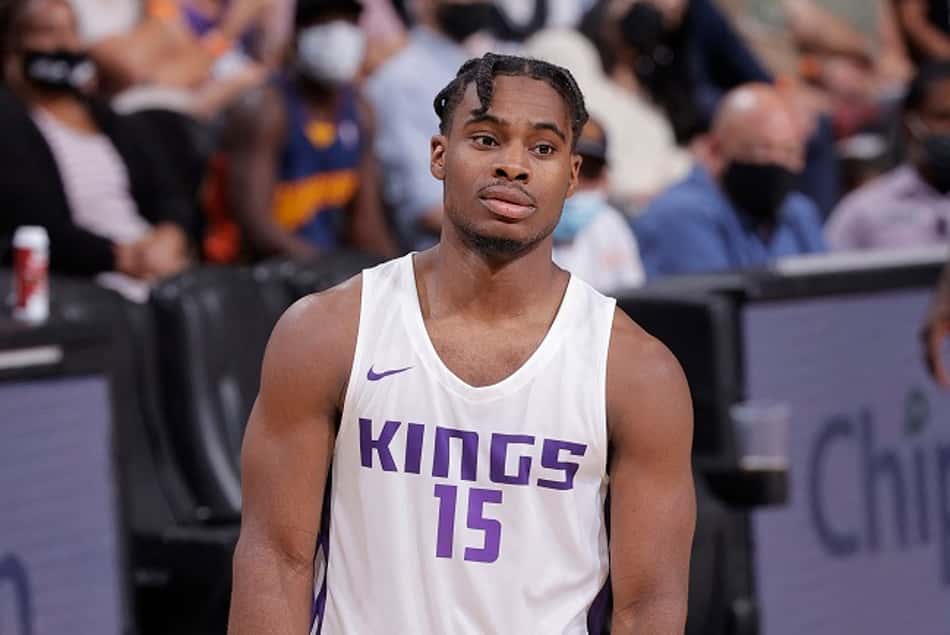 "Davion Mitchell não parece um calouro", exalta Fox