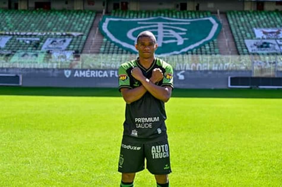 Juninho elogia força do América-MG no segundo turno do Brasileiro e projeta duelo contra o Internacional