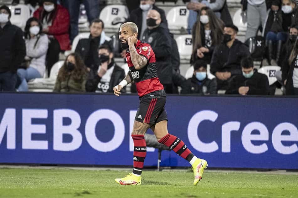 Conmebol multa o Flamengo por 'apelidos não autorizados' em camisas de jogo contra o Olímpia
