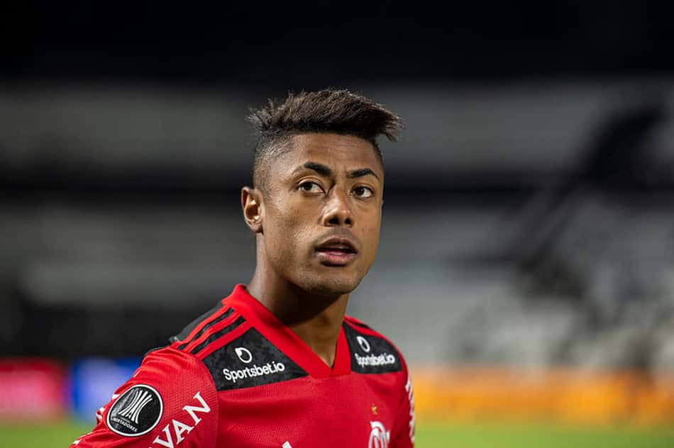 Mais problemas! Flamengo informa lesão de Bruno Henrique e atualiza a situação de Arrascaeta
