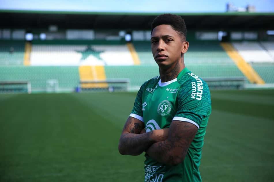 Por empréstimo, Chapecoense anuncia a chegada de Jordan