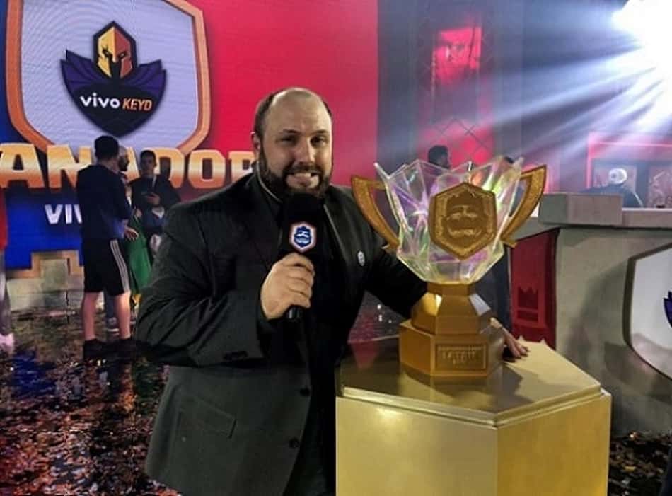 Bruno Clash comemora 5 anos de profissão como um dos primeiros casters de esports mobile do país 