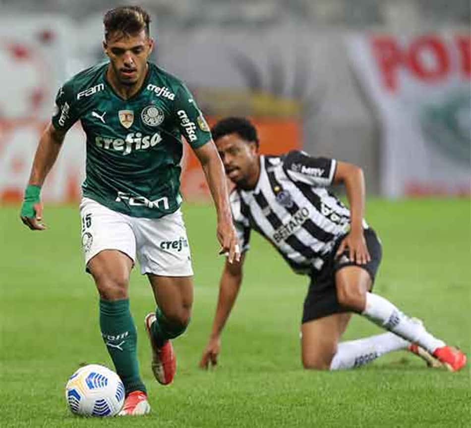 Kuscevic e Gabriel Menino são substituídos por lesão e passarão por exames no Palmeiras