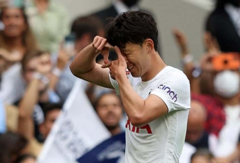 Sem Harry Kane, Tottenham derrota o Manchester City na estreia na Premier League