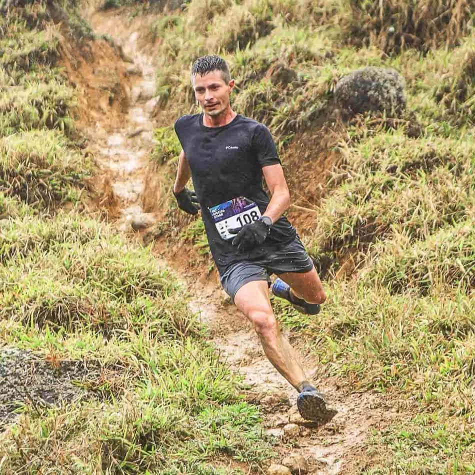 Rogério Sillvestrin vence a Rio Special Stage Caminho do Ouro One Hundred®️, em Paraty. (Foto de Emanuel Galafassi/Divulgação)