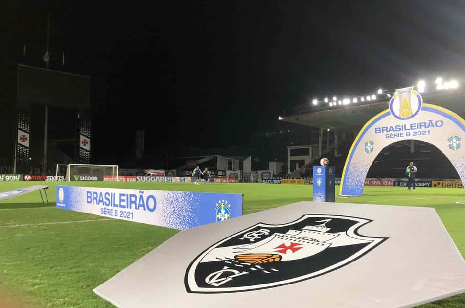 Na estreia de Maurício Souza em São Januário, Vasco encara o Operário, mas de olho também no Cruzeiro
