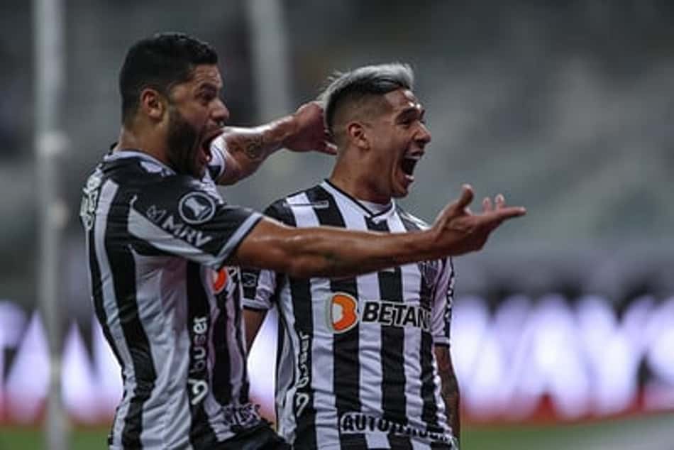 Donos do jogo! Atuação de gala de Hulk e Zaracho contra o River Plate impressiona torcedores
