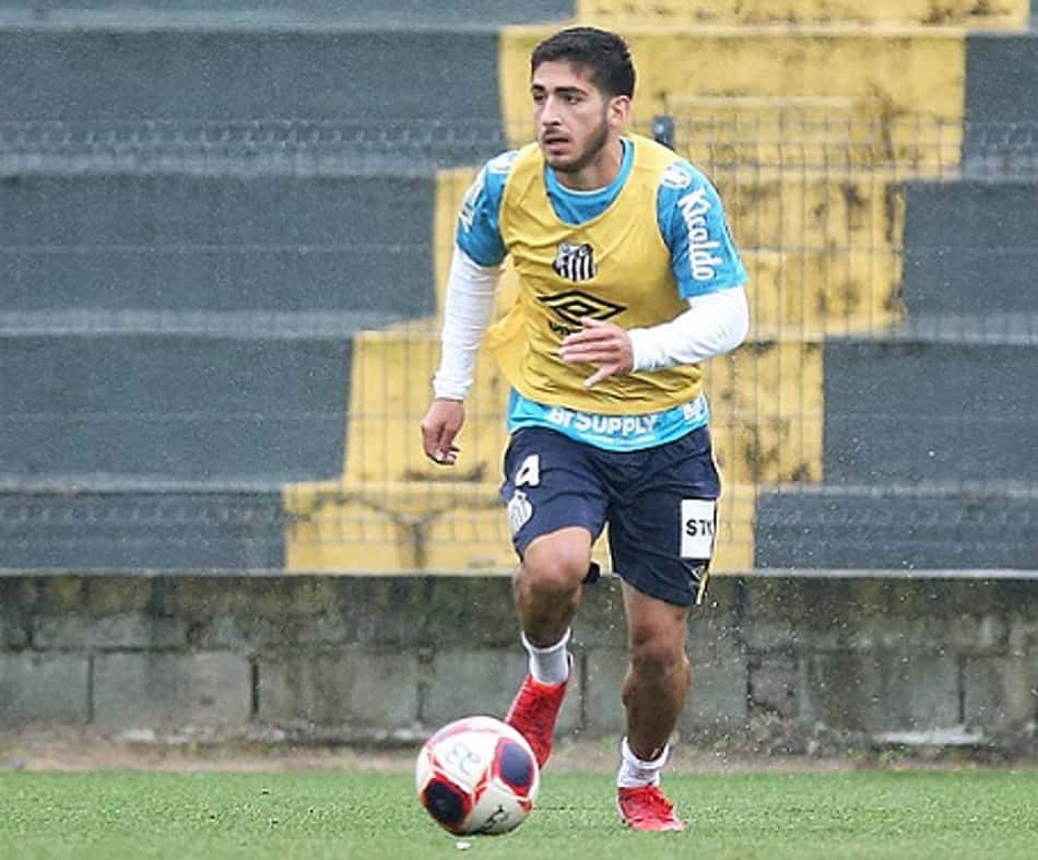 Santos rescinde contrato com o venezuelano Matías Lacava