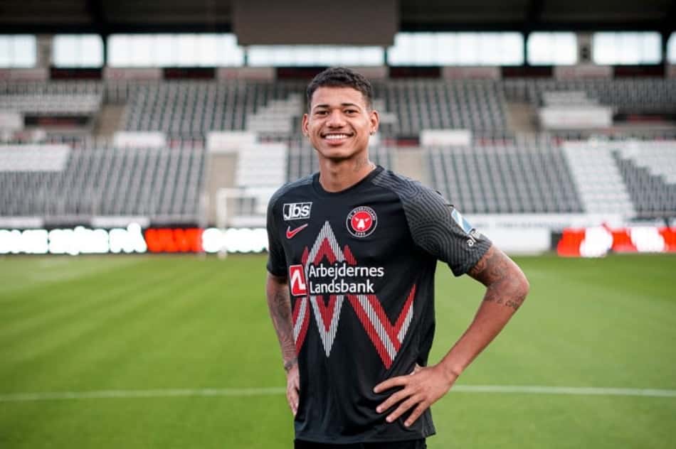 Ex-Vasco e Atlético-MG, Marrony é anunciado como novo reforço de clube dinamarquês